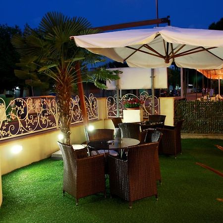 Hotel Monica Τσέρβια Εξωτερικό φωτογραφία