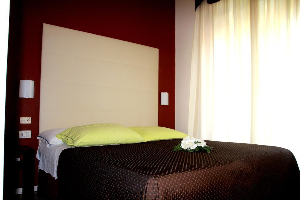 Hotel Monica Τσέρβια Δωμάτιο φωτογραφία