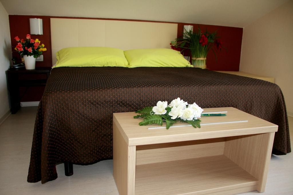 Hotel Monica Τσέρβια Δωμάτιο φωτογραφία